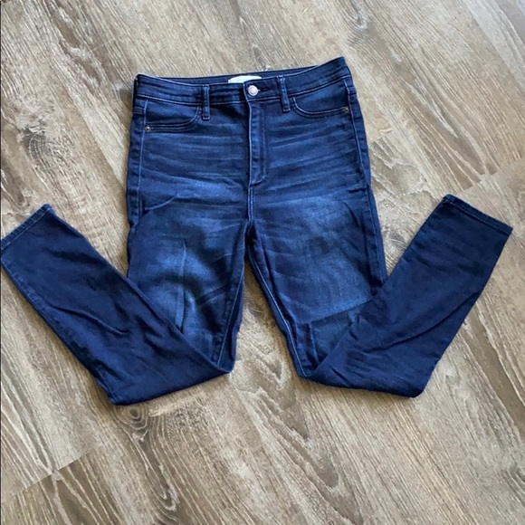 Abercrombie & Fitch Denim - A&F High Waisted Dark Denim Ankle Jeans
